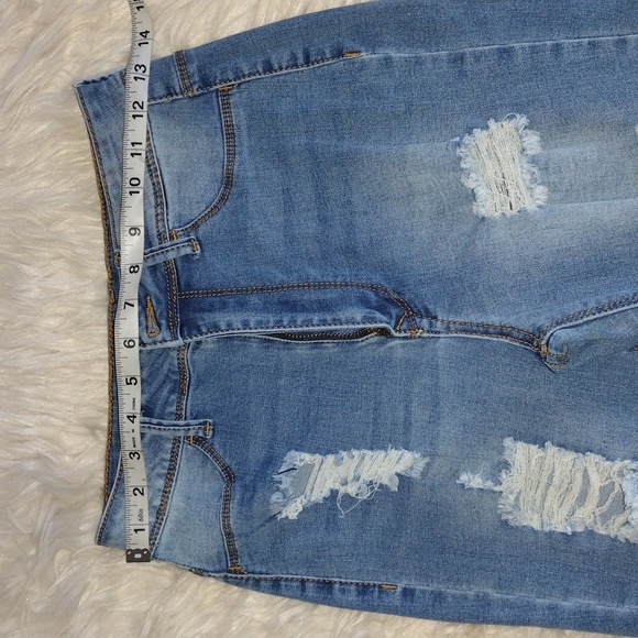 Skinny Jeans - Picture 4 of 6